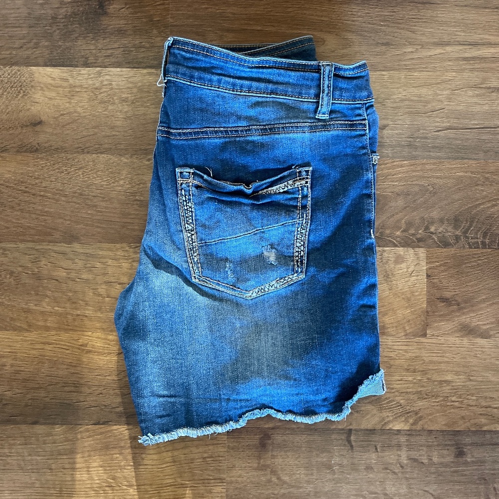 Maurice’s Jean shorts